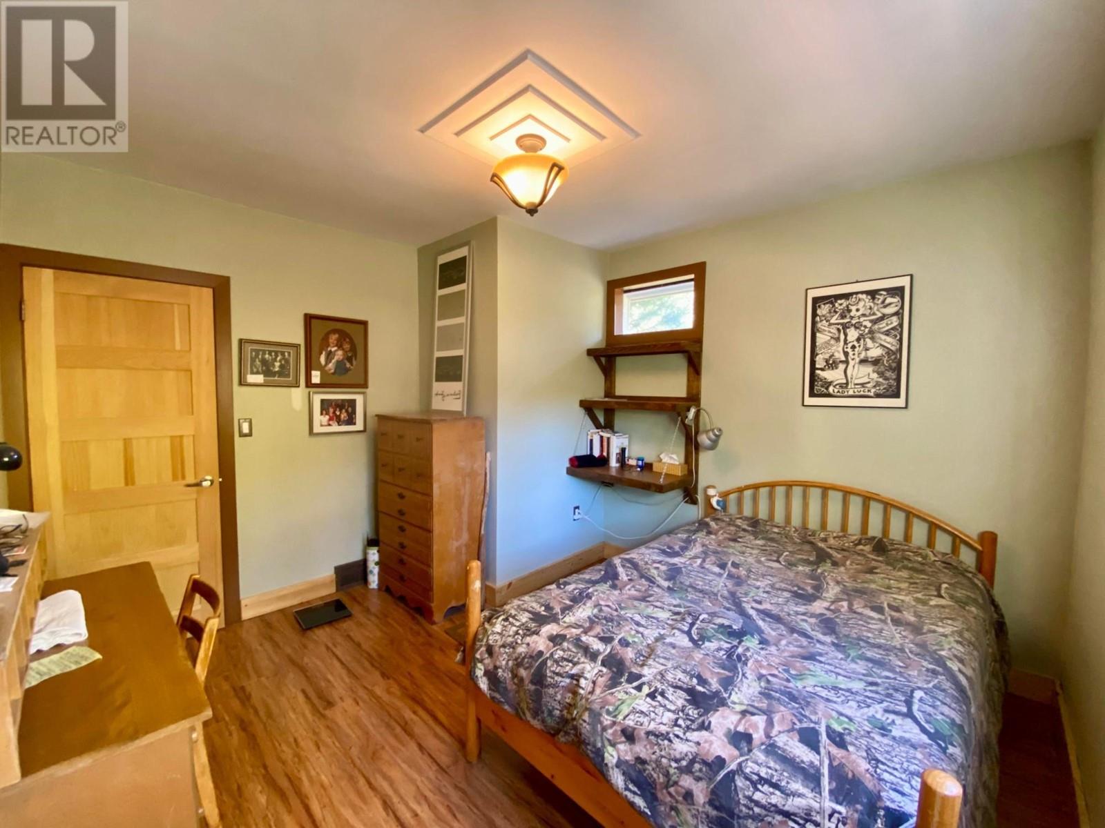 6927 Customs Road, Kingsgate, British Columbia  V0B 1V1 - Photo 12 - 2480062