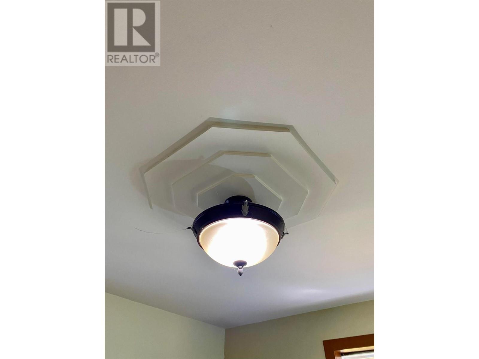 6927 Customs Road, Kingsgate, British Columbia  V0B 1V1 - Photo 21 - 2480062