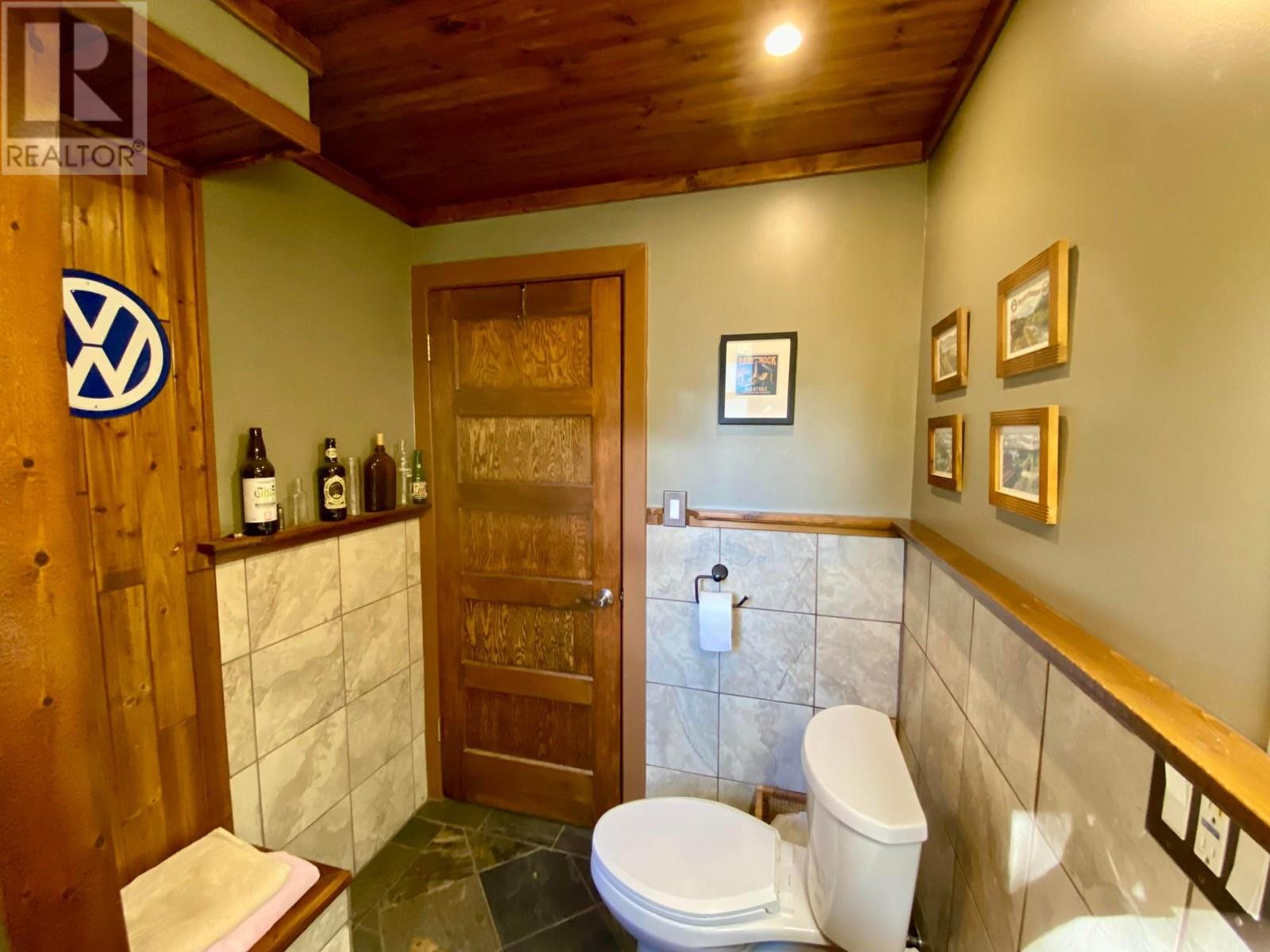 6927 Customs Road, Kingsgate, British Columbia  V0B 1V1 - Photo 19 - 2480062