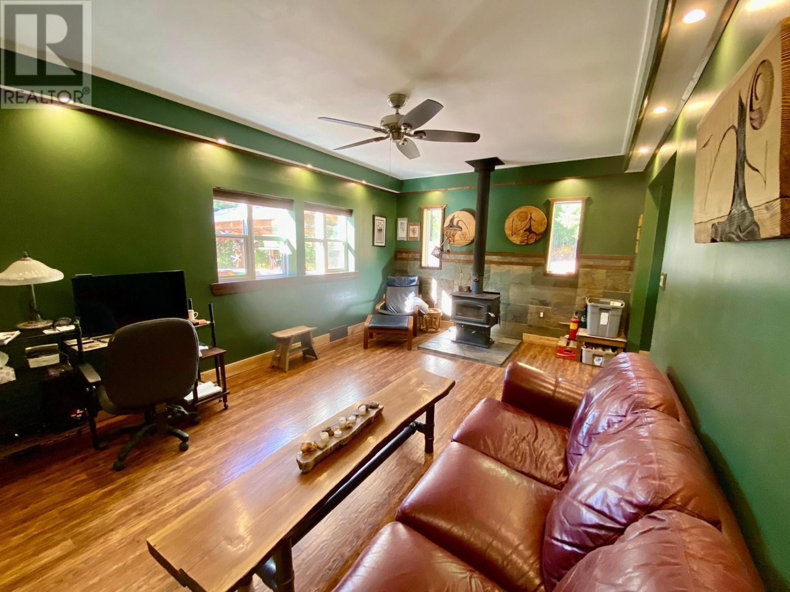 6927 Customs Road, Kingsgate, British Columbia  V0B 1V1 - Photo 9 - 2480062