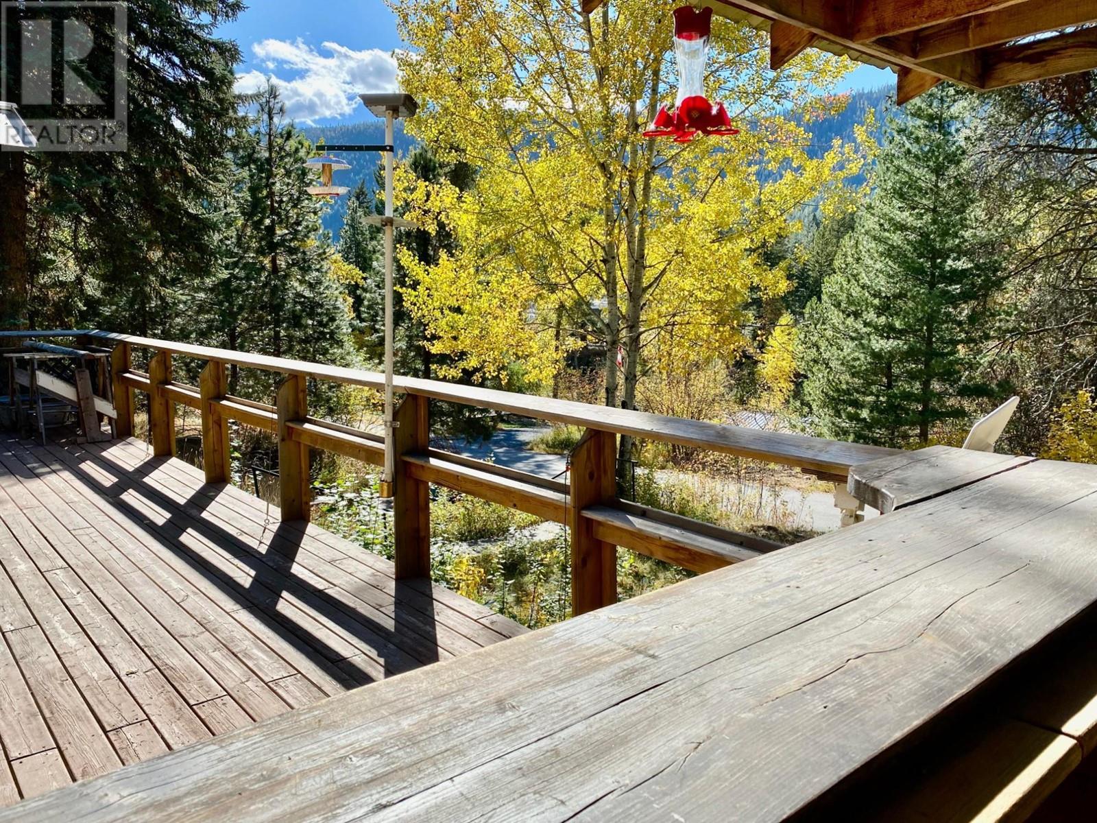 6927 Customs Road, Kingsgate, British Columbia  V0B 1V1 - Photo 32 - 2480062