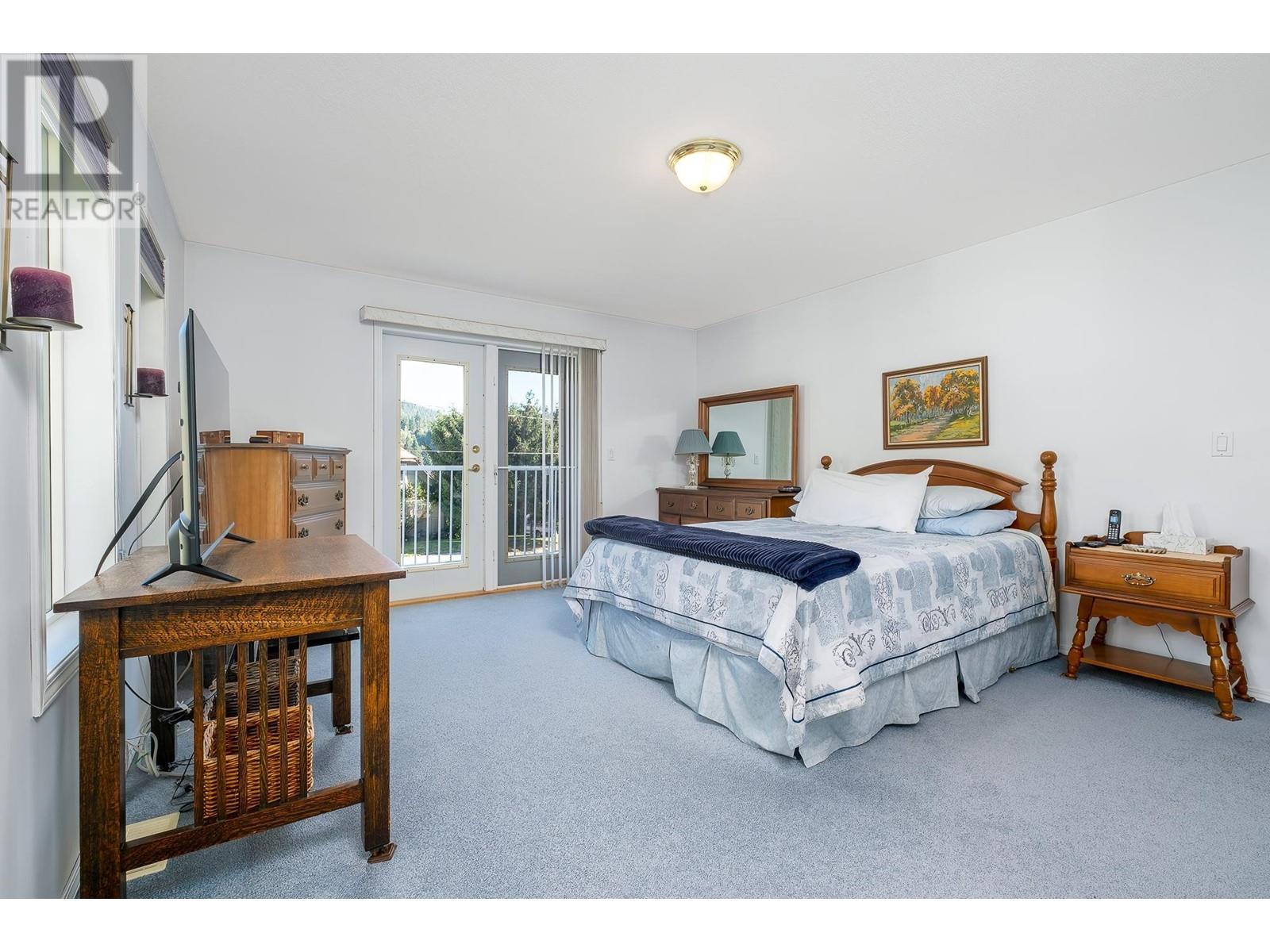 Property at 1495 VICTORIA Avenue image 3