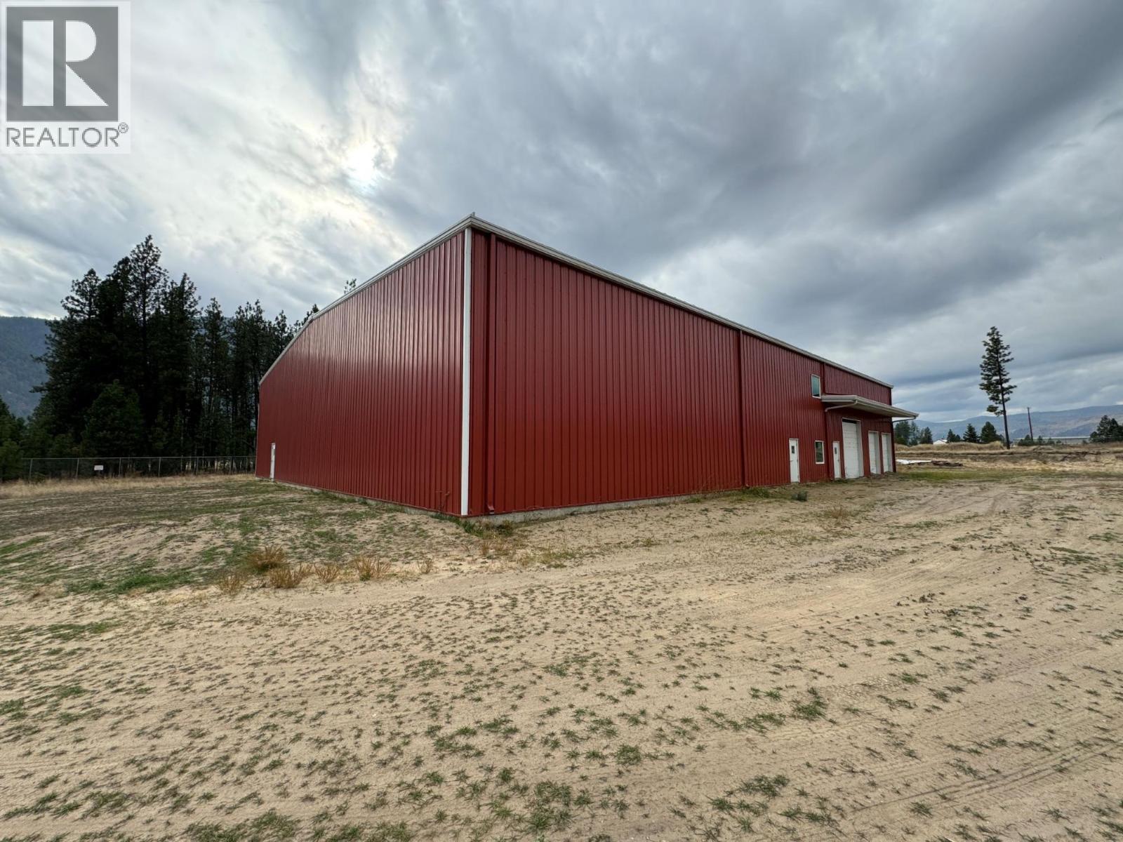 105 60th Avenue, Grand Forks, British Columbia V0H 1H4 - Photo 5 - 2480114