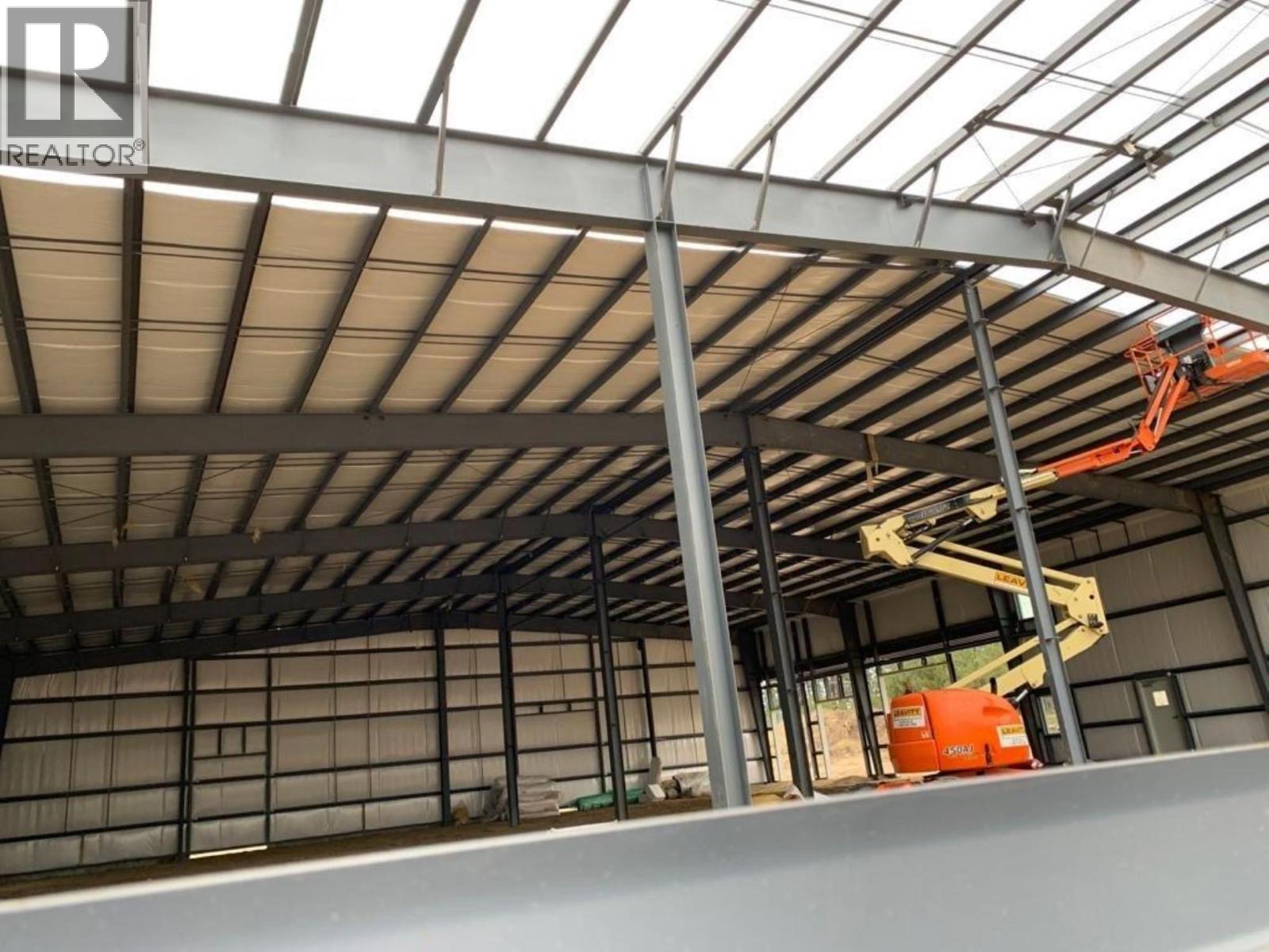 105 60th Avenue, Grand Forks, British Columbia V0H 1H4 - Photo 8 - 2480114