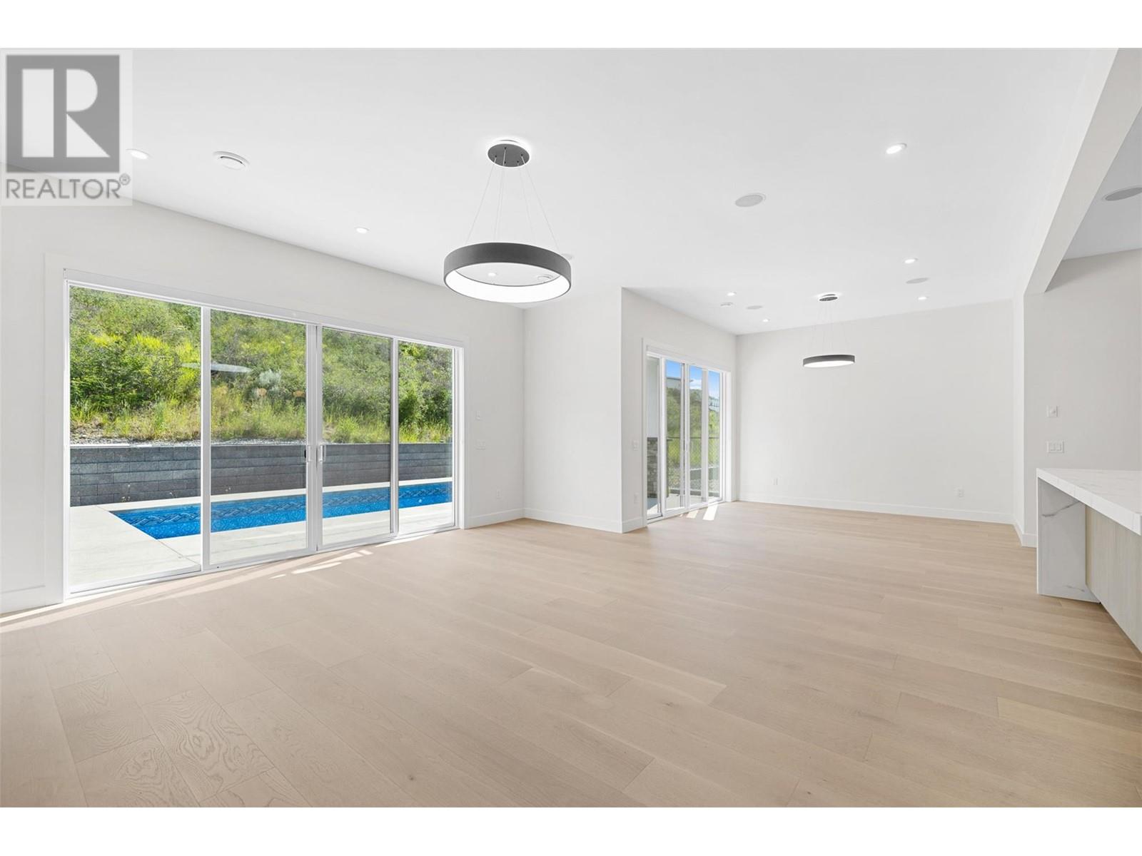 Property at 411 Vision Court image 5