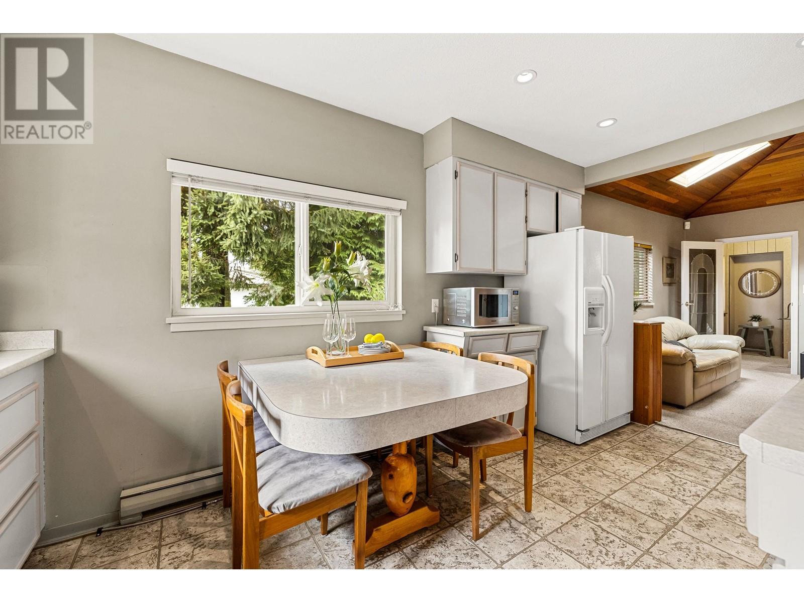 11510 212 Street, Maple Ridge, British Columbia  V2X 4Z3 - Photo 12 - R2939896