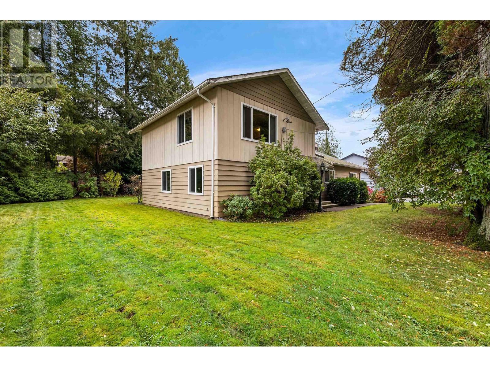 11510 212 Street, Maple Ridge, British Columbia  V2X 4Z3 - Photo 2 - R2939896
