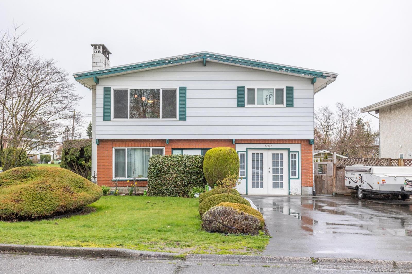 Property at 8809 WALTERS STREET image 2