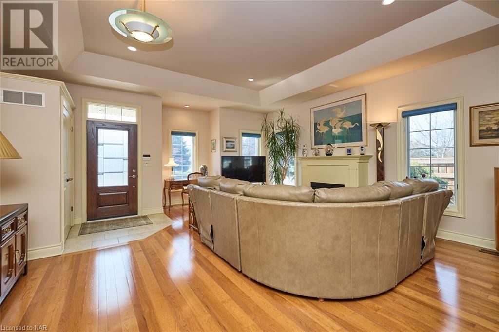 2 Seyval Place, Niagara-On-The-Lake, Ontario  L0S 1J0 - Photo 8 - 40670956