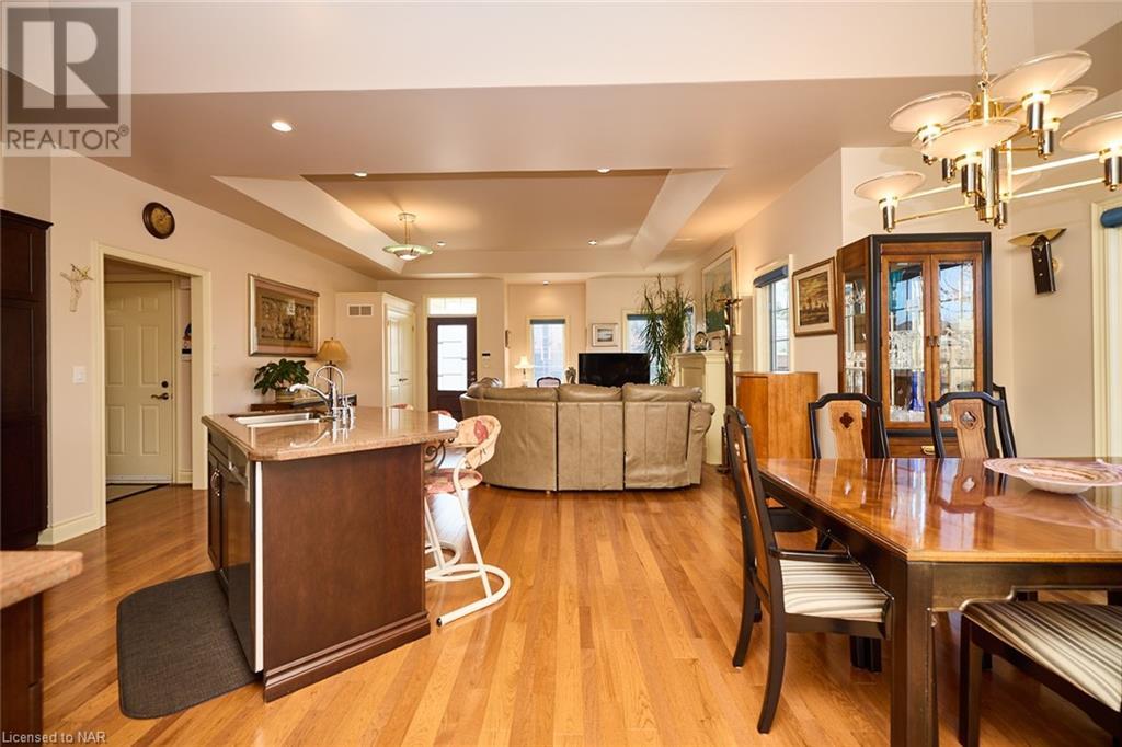 2 Seyval Place, Niagara-On-The-Lake, Ontario  L0S 1J0 - Photo 12 - 40670956