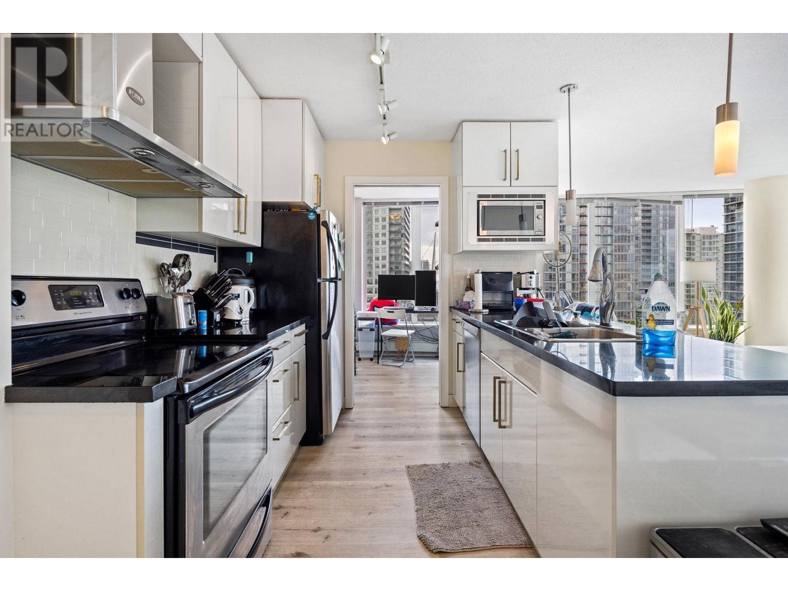 2207 689 Abbott Street, Vancouver, British Columbia  V6B 0J2 - Photo 3 - R2939668