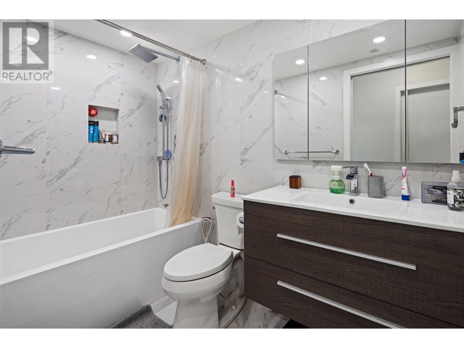 2207 689 Abbott Street, Vancouver, British Columbia  V6B 0J2 - Photo 5 - R2939668