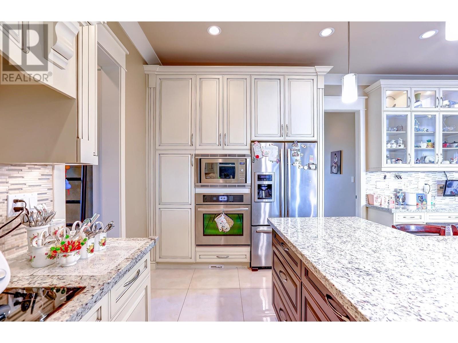 Listing Picture 12 of 31 : 8899 CARRICK ROAD, Richmond / 烈治文 - 魯藝地產 Yvonne Lu Group - MLS Medallion Club Member