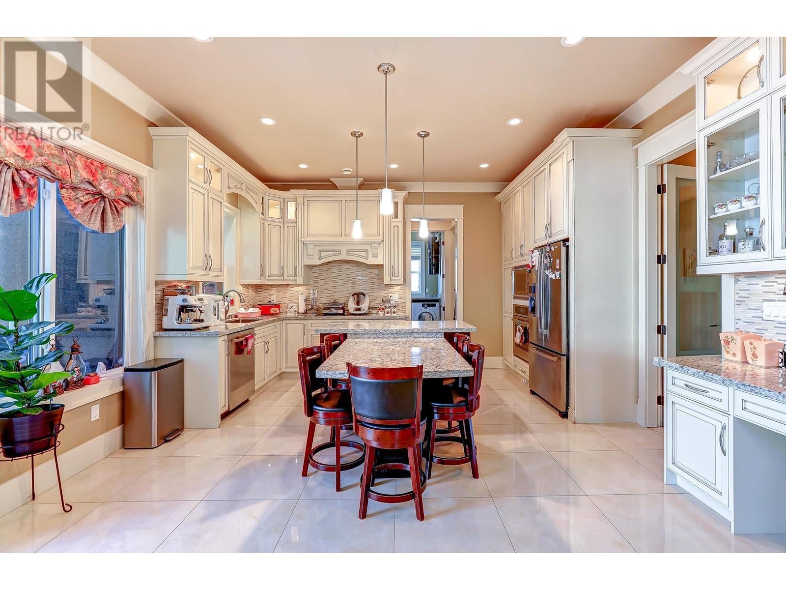 Listing Picture 14 of 31 : 8899 CARRICK ROAD, Richmond / 烈治文 - 魯藝地產 Yvonne Lu Group - MLS Medallion Club Member