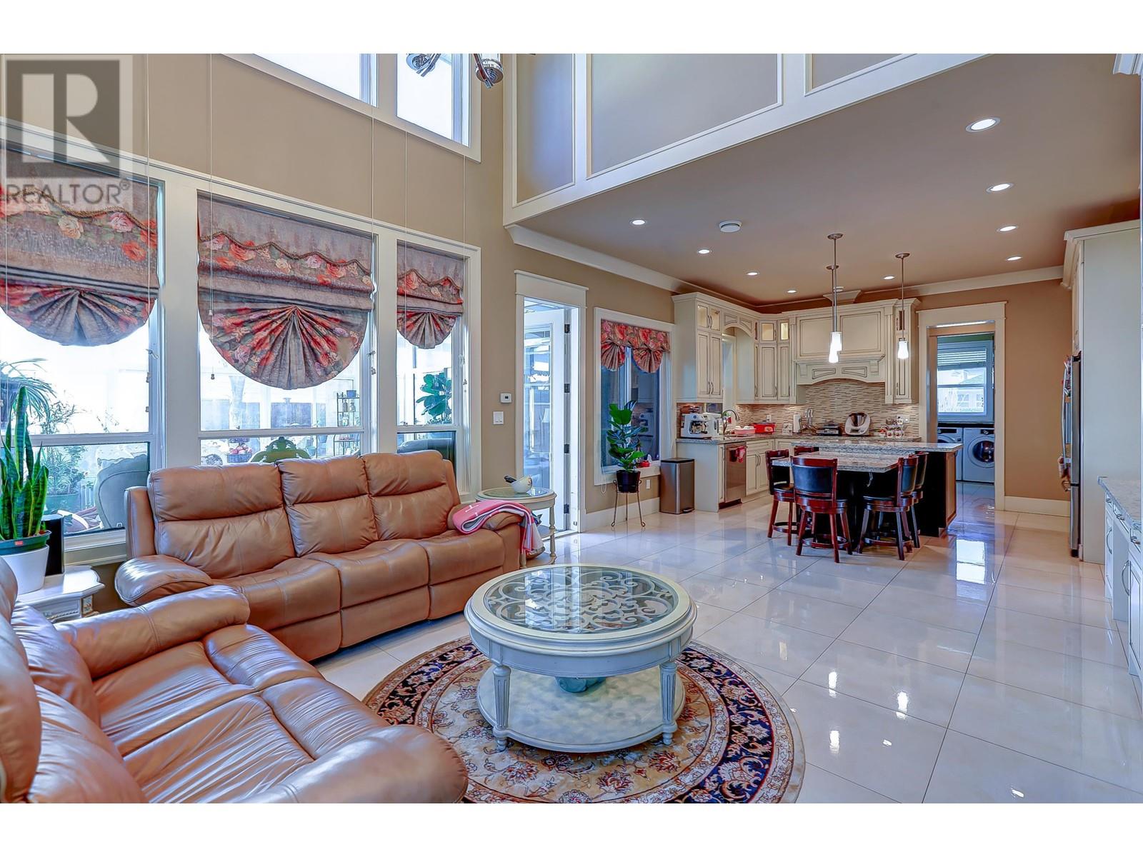 Listing Picture 21 of 31 : 8899 CARRICK ROAD, Richmond / 烈治文 - 魯藝地產 Yvonne Lu Group - MLS Medallion Club Member