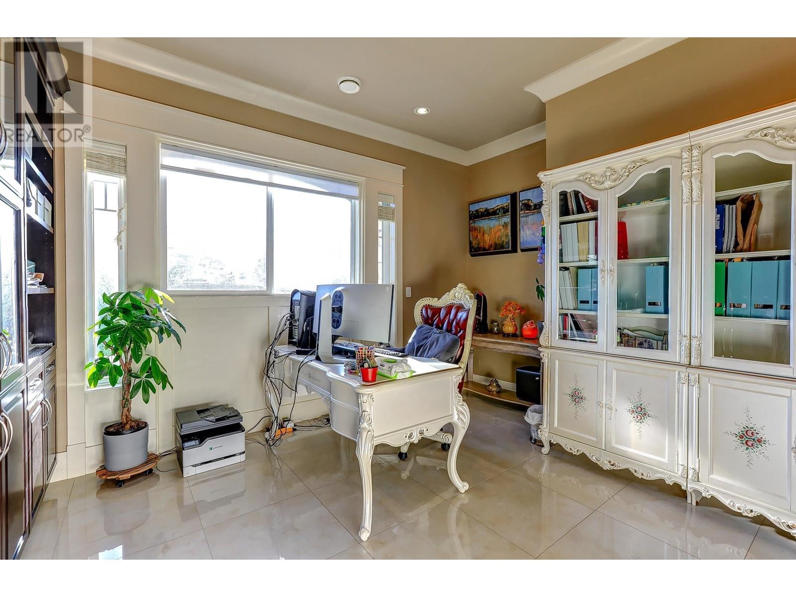 Listing Picture 8 of 31 : 8899 CARRICK ROAD, Richmond / 烈治文 - 魯藝地產 Yvonne Lu Group - MLS Medallion Club Member