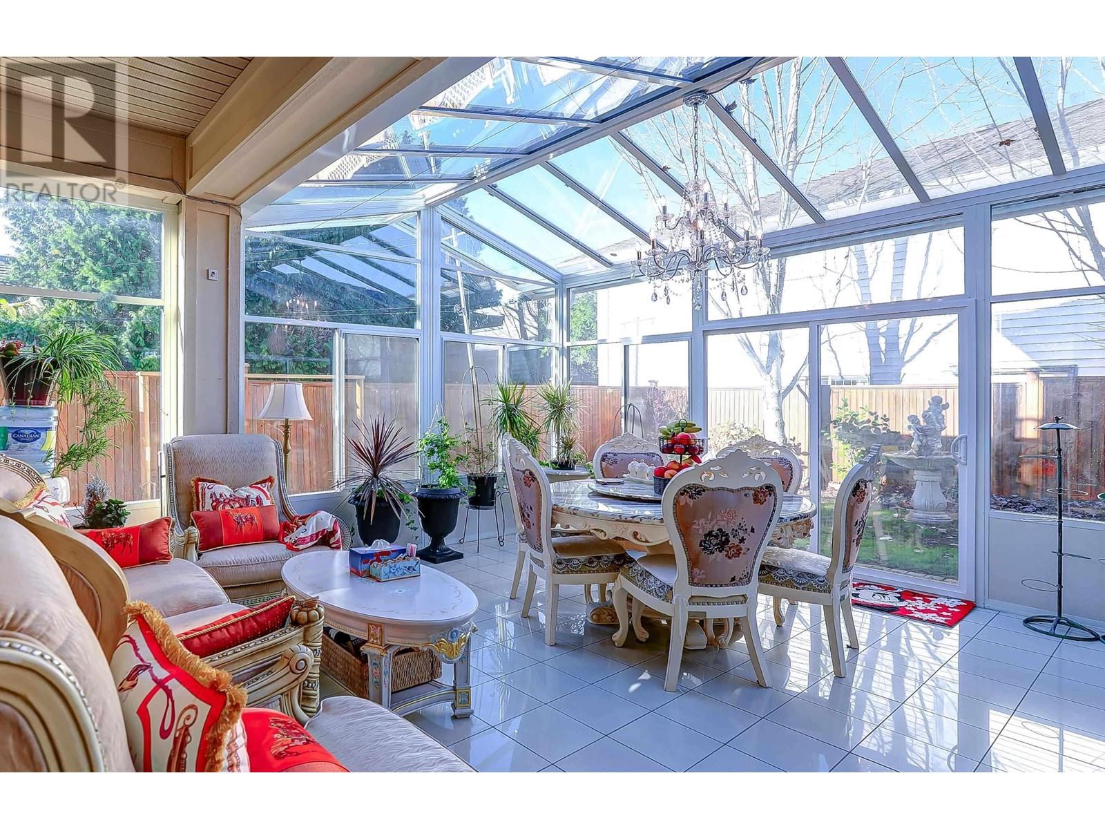 Listing Picture 26 of 31 : 8899 CARRICK ROAD, Richmond / 烈治文 - 魯藝地產 Yvonne Lu Group - MLS Medallion Club Member