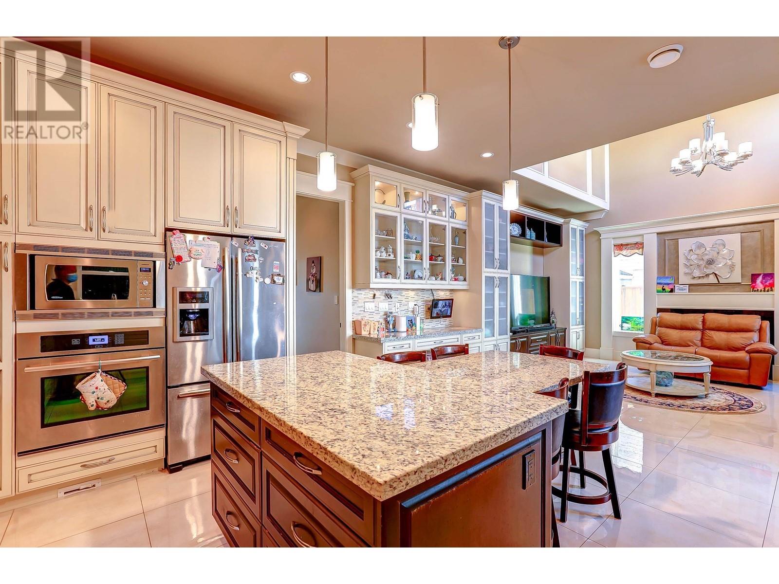 Listing Picture 19 of 31 : 8899 CARRICK ROAD, Richmond / 烈治文 - 魯藝地產 Yvonne Lu Group - MLS Medallion Club Member