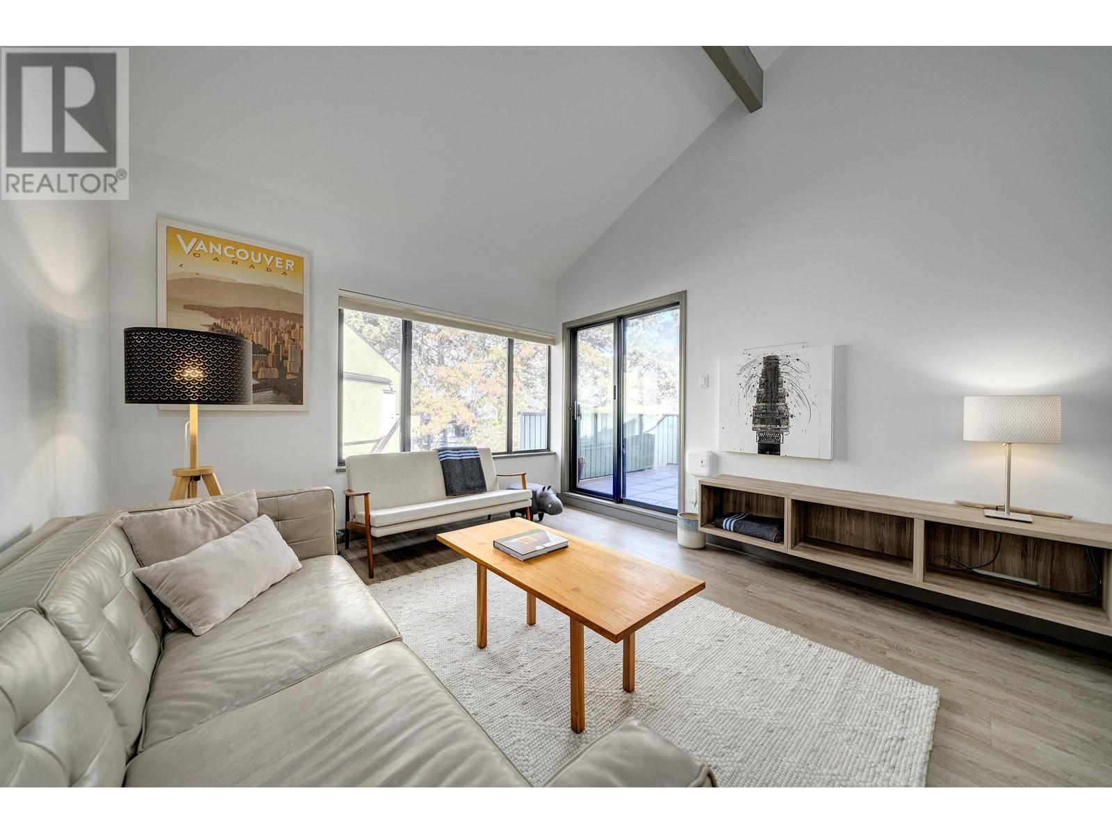 Listing Picture 14 of 40 : 1069 SCANTLINGS, Vancouver / 溫哥華 - 魯藝地產 Yvonne Lu Group - MLS Medallion Club Member