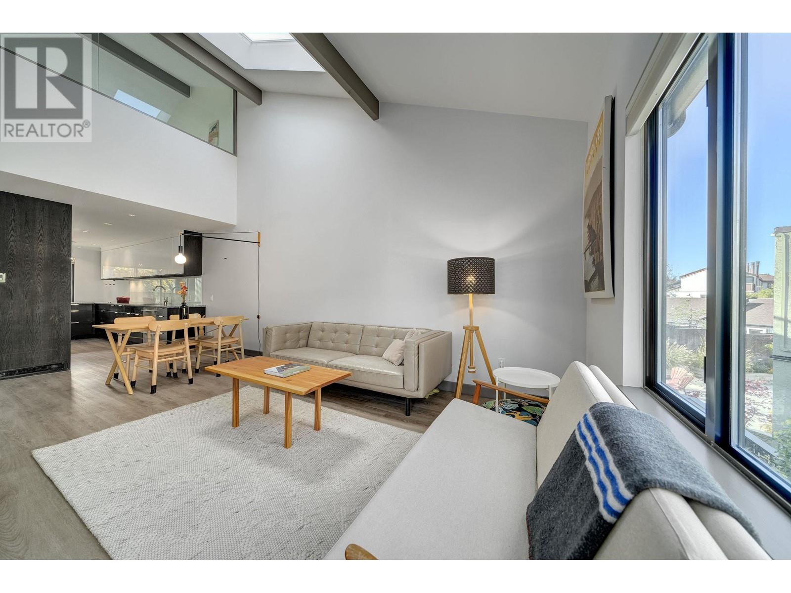 Listing Picture 15 of 40 : 1069 SCANTLINGS, Vancouver / 溫哥華 - 魯藝地產 Yvonne Lu Group - MLS Medallion Club Member