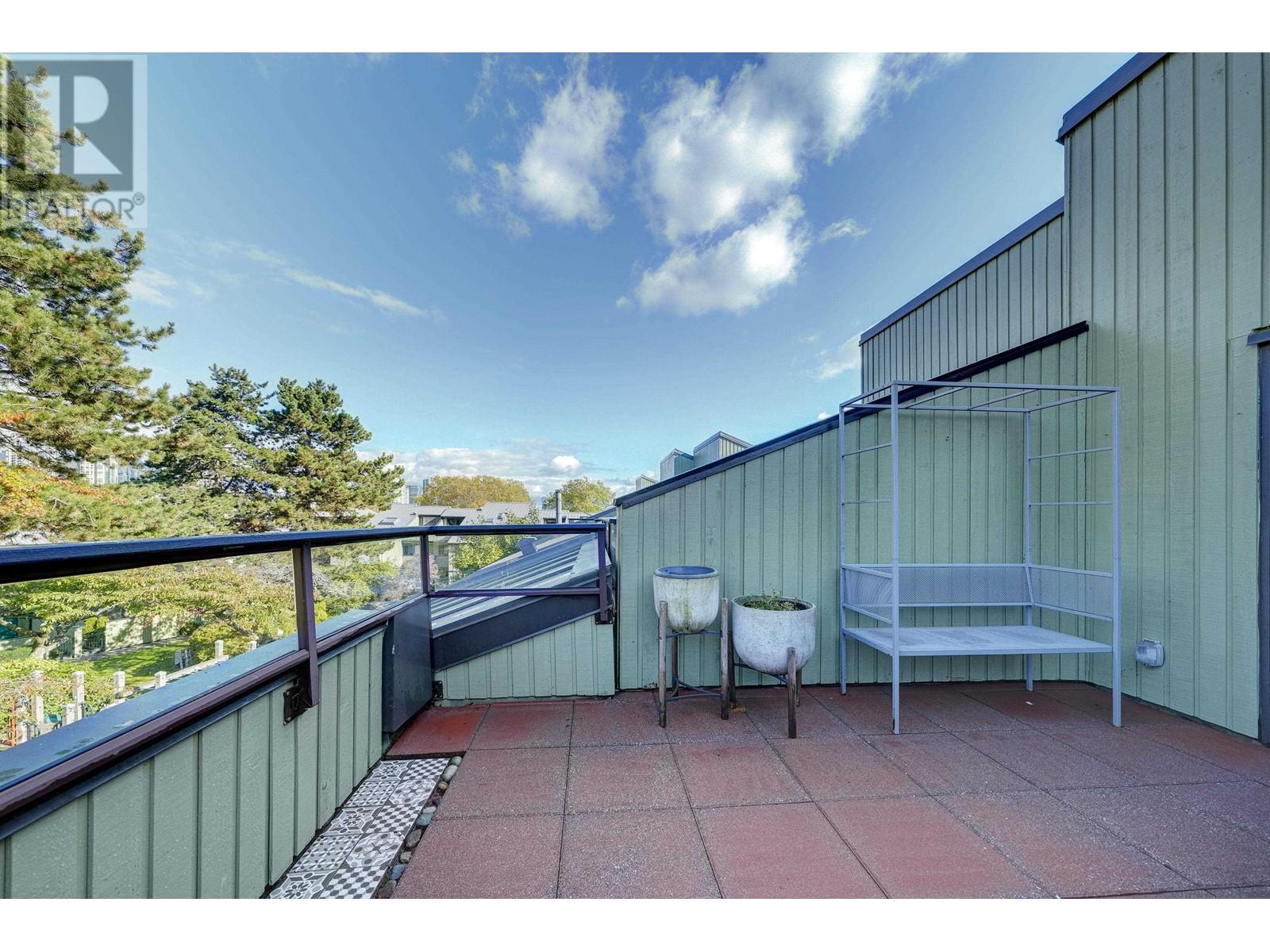 Listing Picture 27 of 40 : 1069 SCANTLINGS, Vancouver / 溫哥華 - 魯藝地產 Yvonne Lu Group - MLS Medallion Club Member