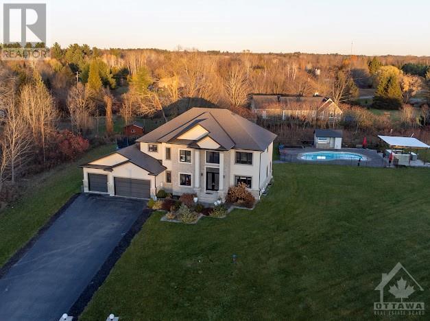 1680 Linkland CourtOttawa, Ontario  K4C 0A5 - Photo 2 - X9768628