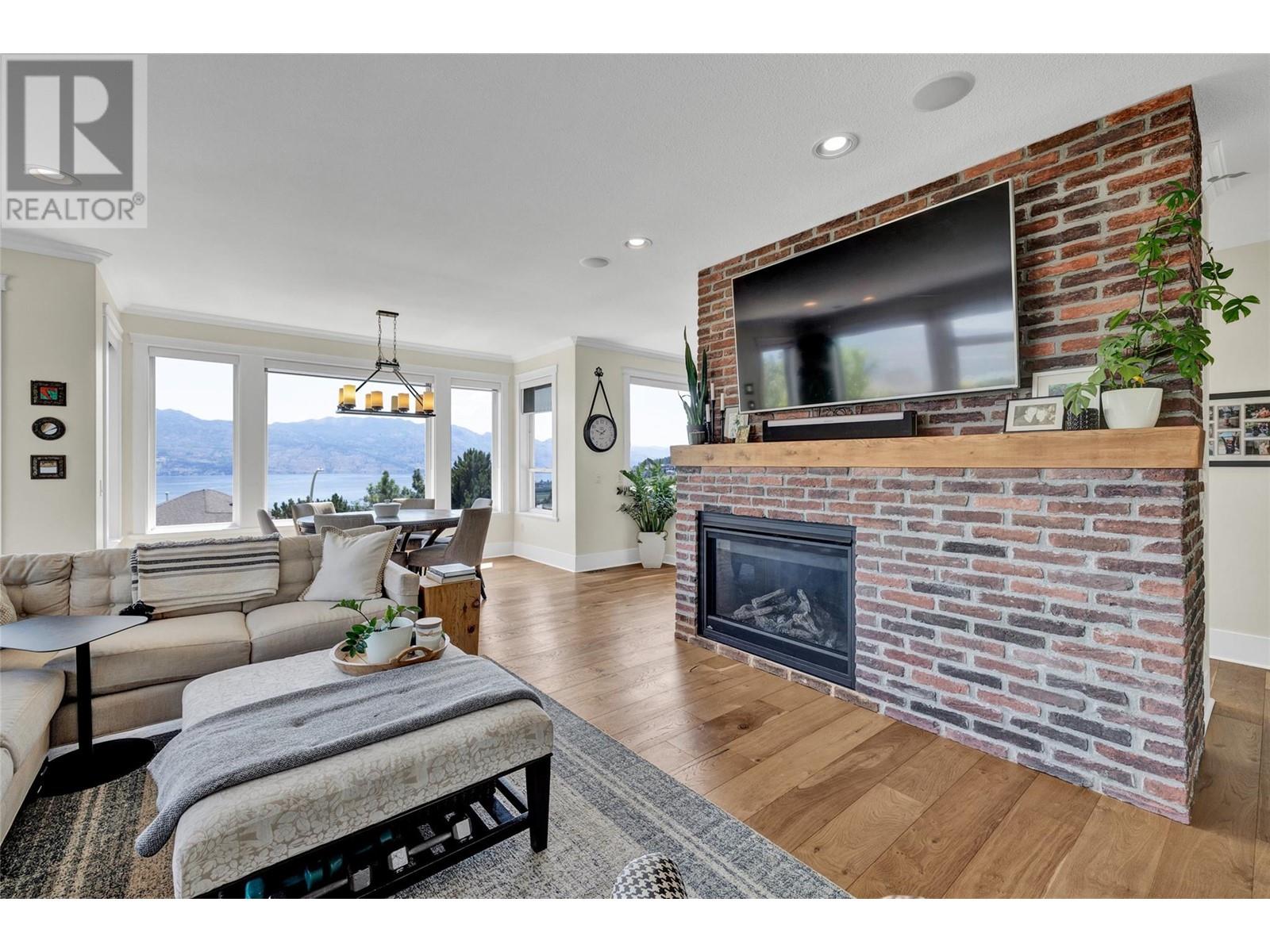 1368 Gregory Road West Kelowna