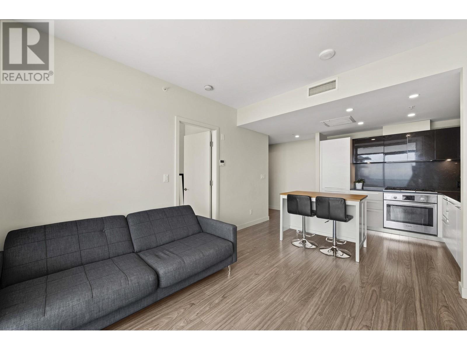 Listing Picture 5 of 30 : 2305 6383 MCKAY AVENUE, Burnaby / 本拿比 - 魯藝地產 Yvonne Lu Group - MLS Medallion Club Member