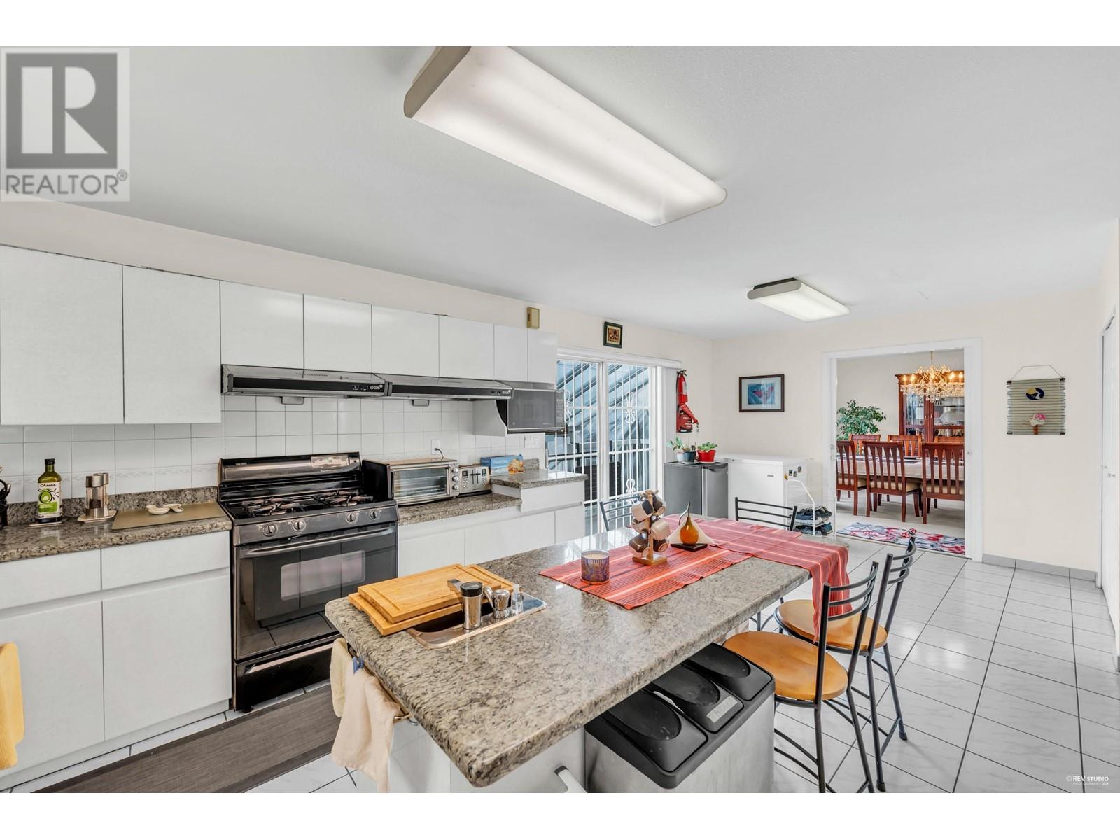 185 W 45th Avenue, Vancouver, British Columbia  V5Y 2W2 - Photo 12 - R2940101