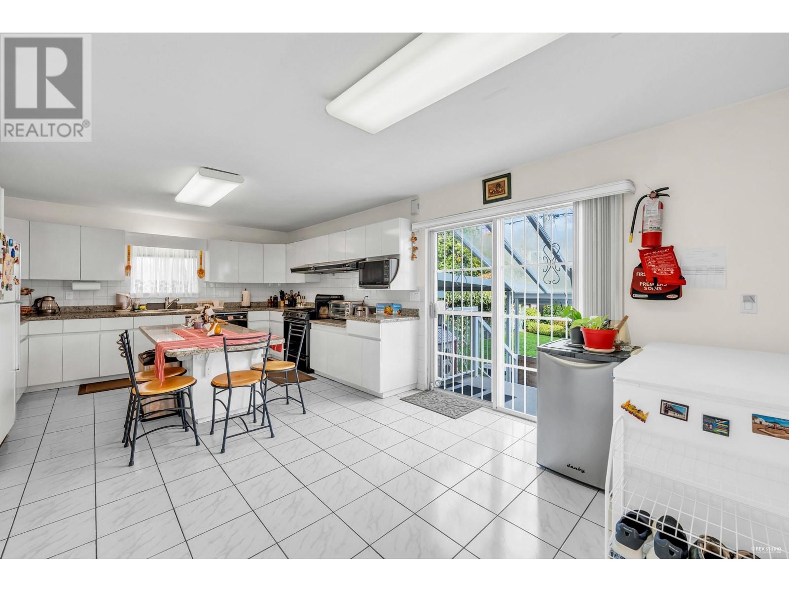 185 W 45th Avenue, Vancouver, British Columbia  V5Y 2W2 - Photo 14 - R2940101