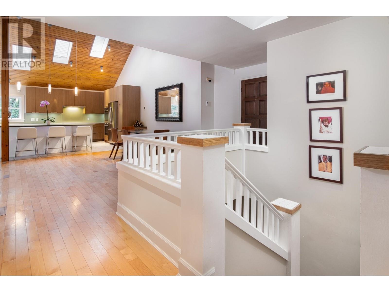 1044 Tobermory Way, Squamish, British Columbia  V0N 1T0 - Photo 9 - R2940114