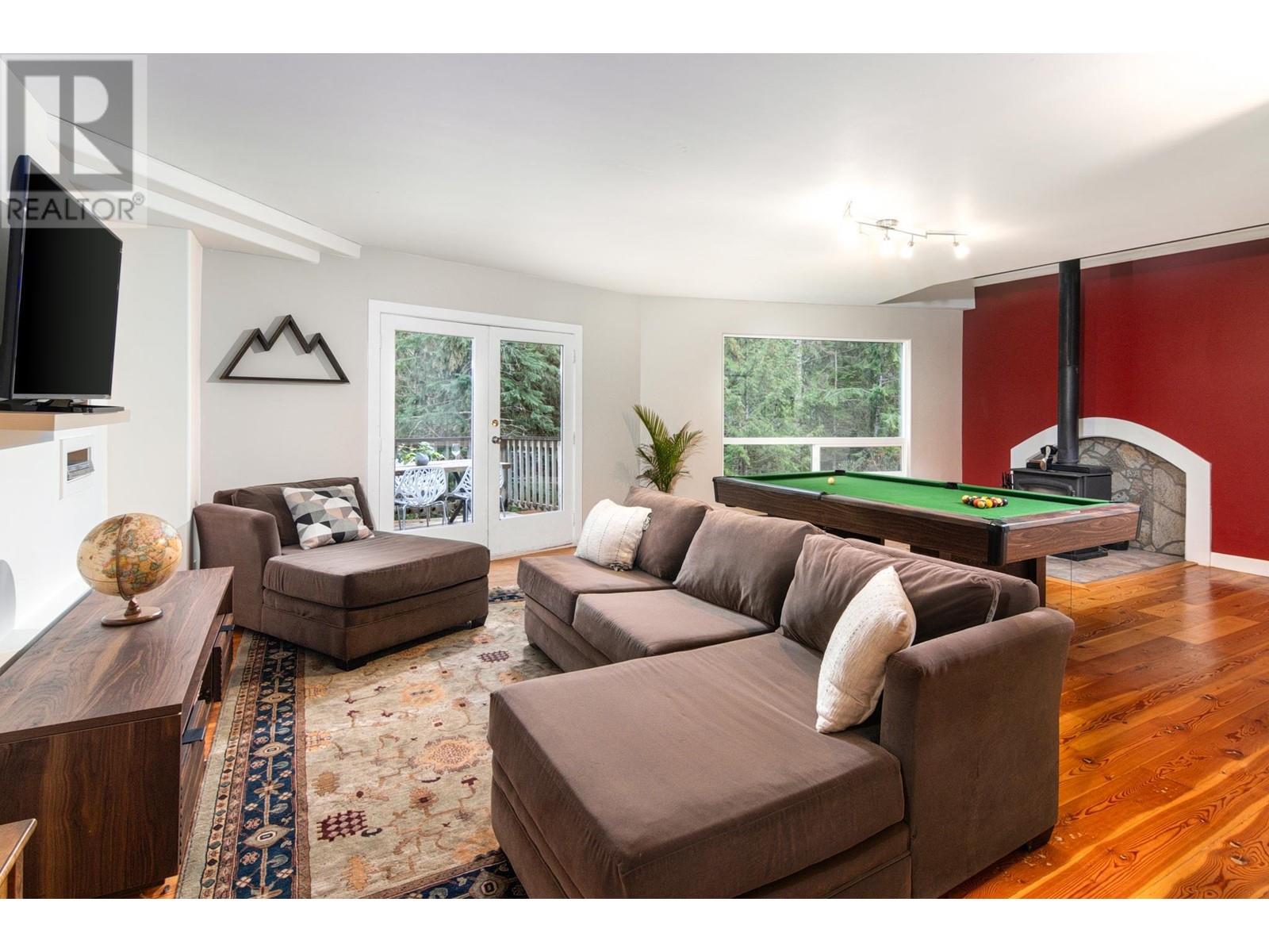 1044 Tobermory Way, Squamish, British Columbia  V0N 1T0 - Photo 18 - R2940114