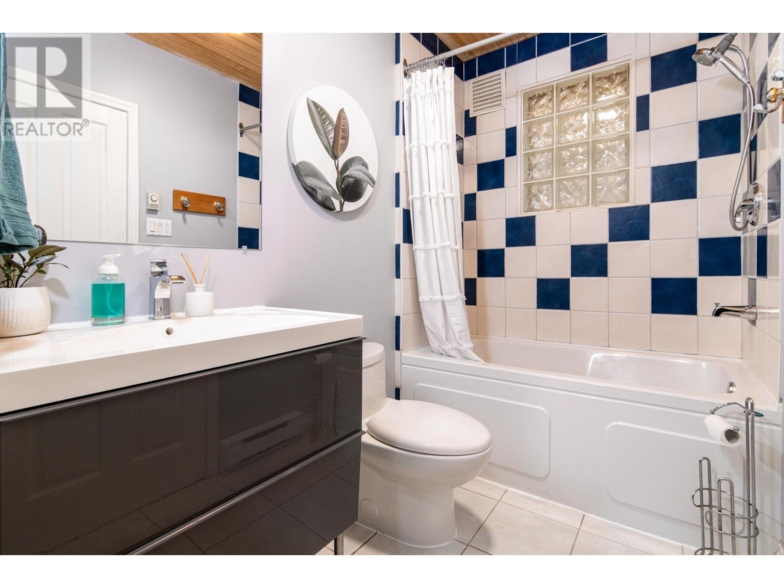 1044 Tobermory Way, Squamish, British Columbia  V0N 1T0 - Photo 26 - R2940114