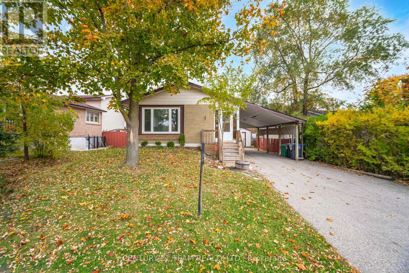 34 MADOC DRIVE, Brampton, Ontario