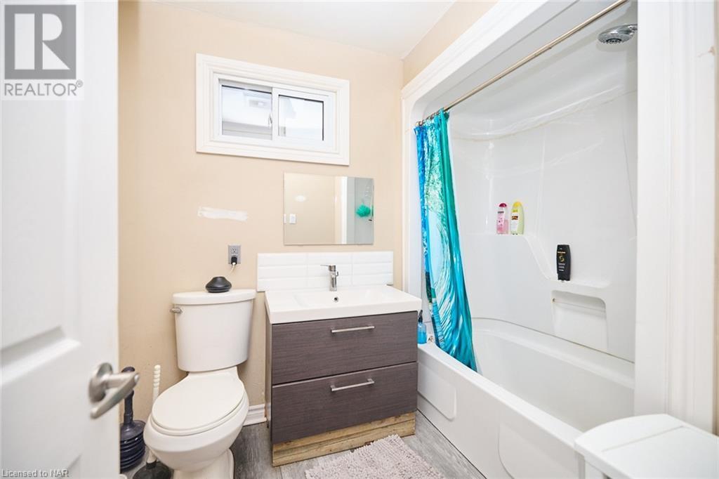 229 Dain Avenue, Welland, Ontario  L3B 3E7 - Photo 11 - 40648501