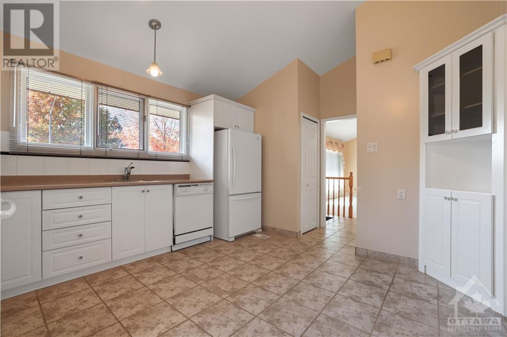 1349 Bloomsbury Crescent, Ottawa, Ontario  K2C 2Y8 - Photo 13 - X9768581