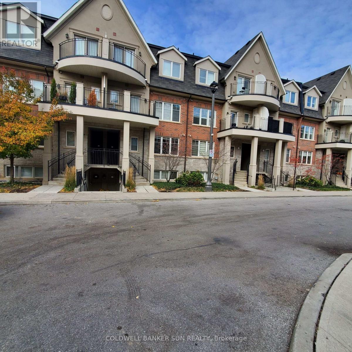 2-02 - 2420 BARONWOOD DRIVE, Oakville, Ontario