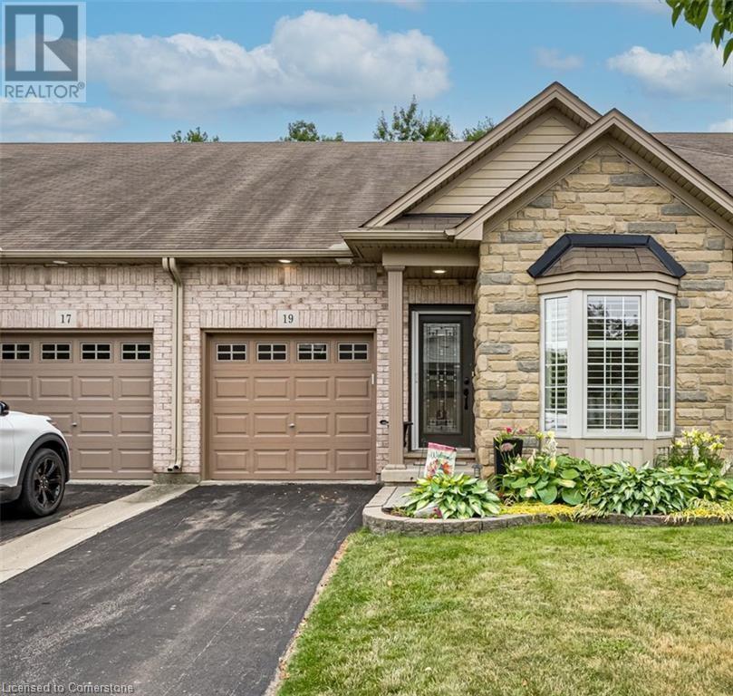 19 TALLFOREST Trail, Glanbrook, Ontario