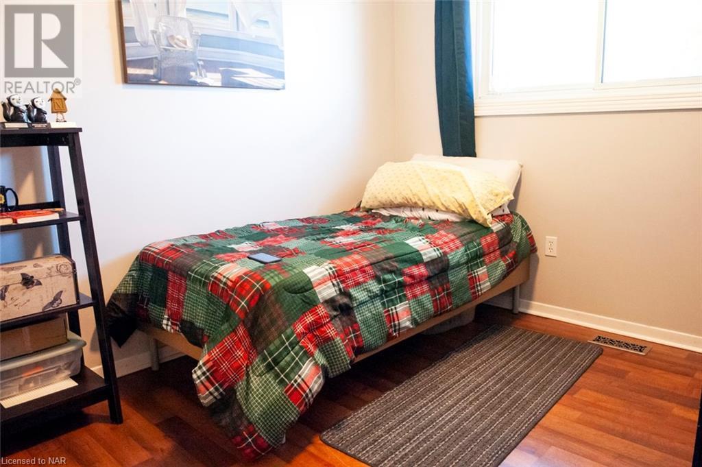 25 Royal Road, Port Colborne, Ontario  L3K 5W9 - Photo 24 - 40670618