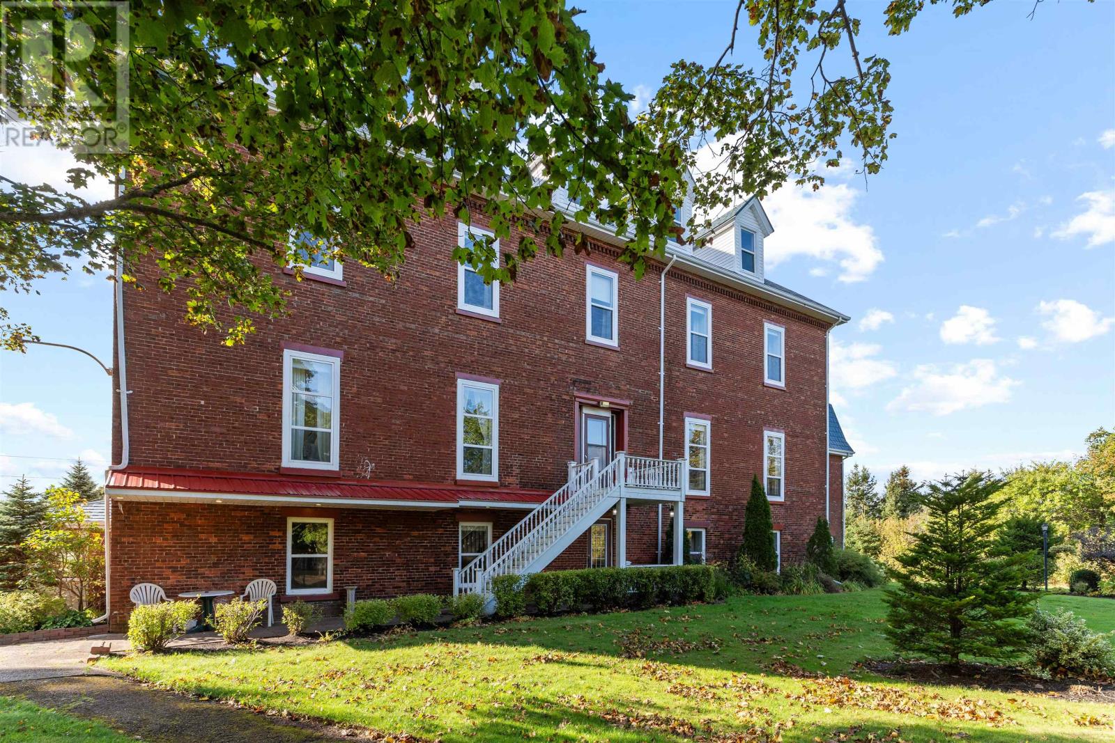206 Maple Street, Tignish, Prince Edward Island  C0B 2B0 - Photo 5 - 202425655