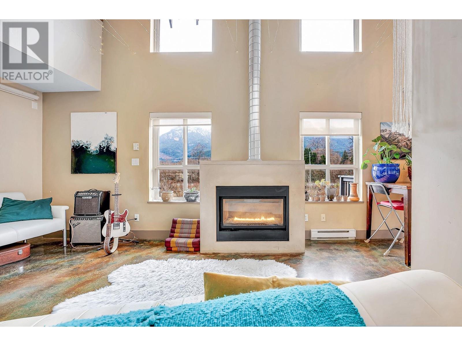 Property at 1 40775 TANTALUS ROAD image 4