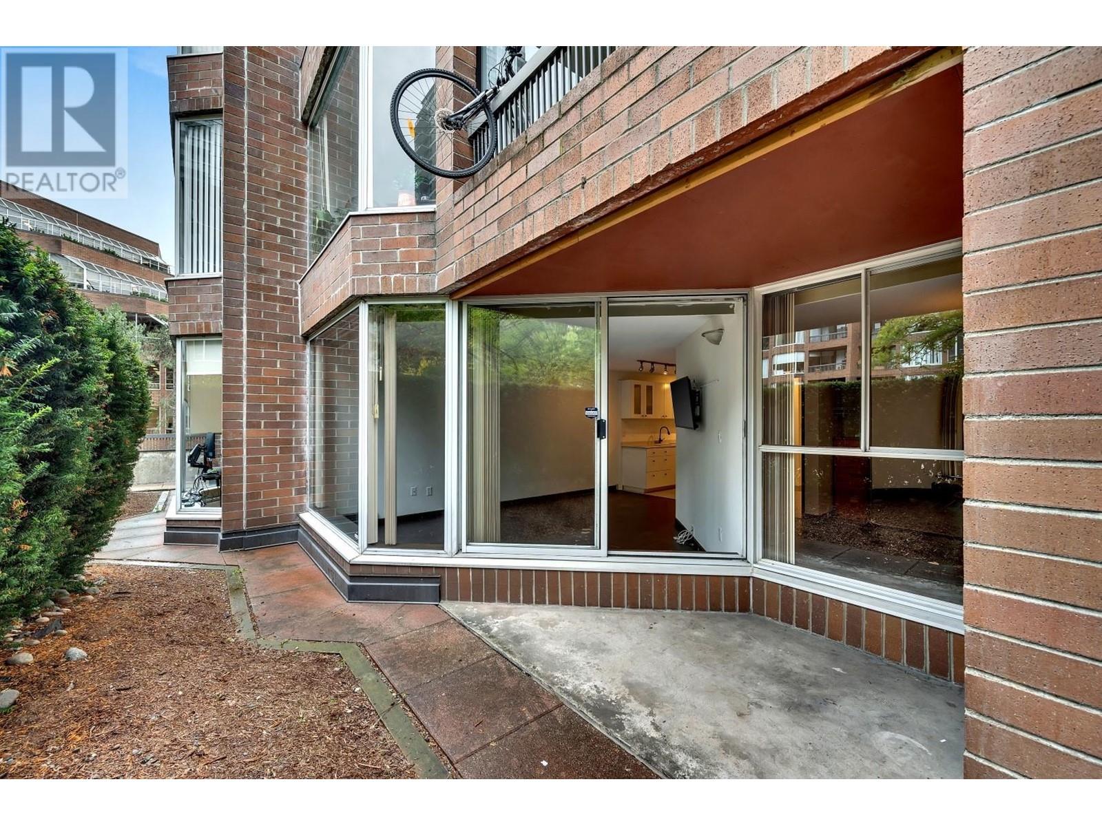 217 1330 Burrard Street, Vancouver, British Columbia  V6Z 2B8 - Photo 12 - R2940138