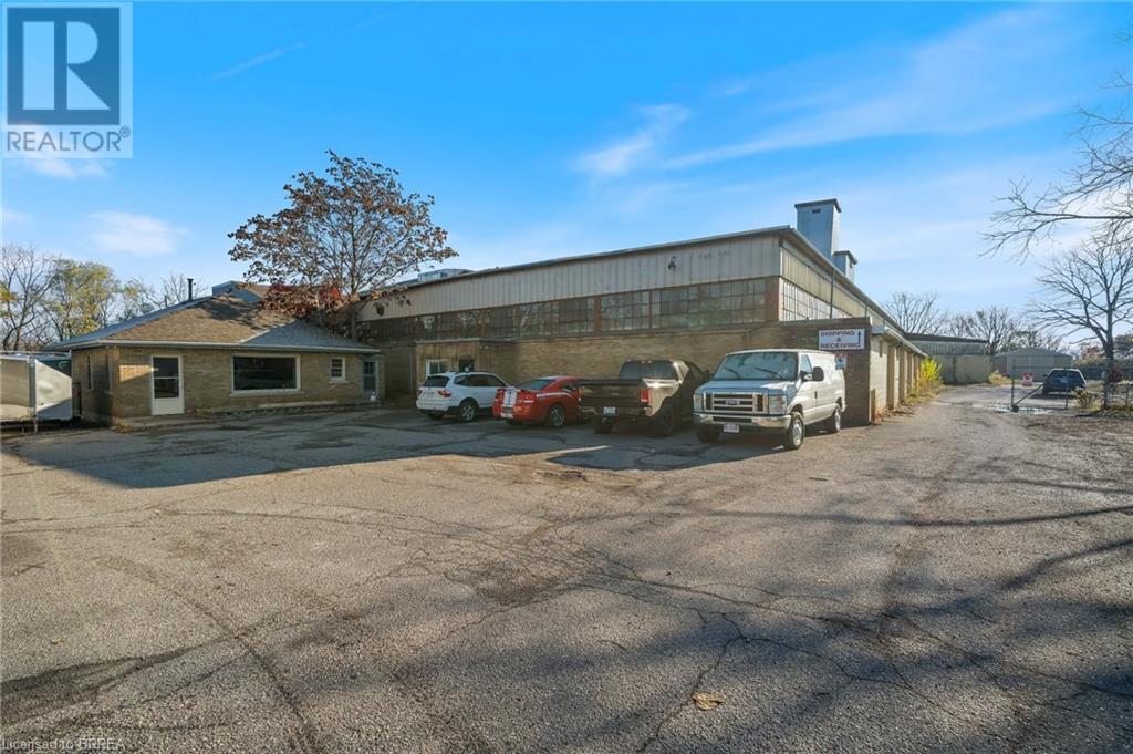 411 West Street, Brantford, Ontario  N3R 3V9 - Photo 11 - 40669978