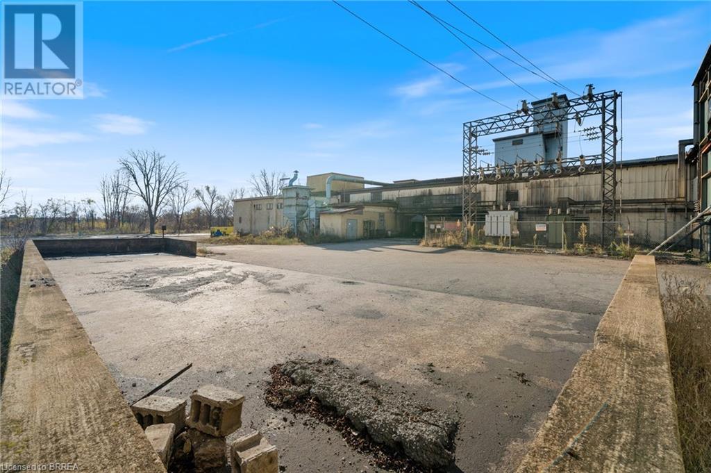 411 West Street, Brantford, Ontario  N3R 3V9 - Photo 16 - 40669978