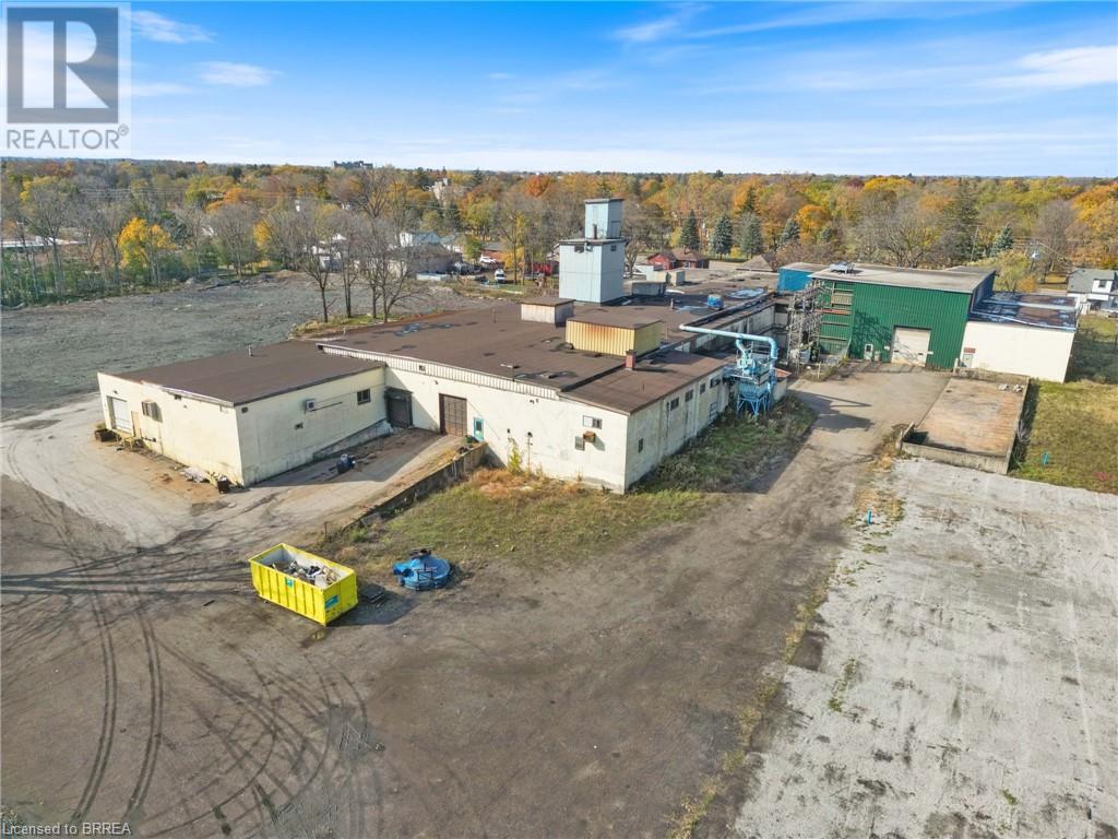 411 West Street, Brantford, Ontario  N3R 3V9 - Photo 3 - 40669978