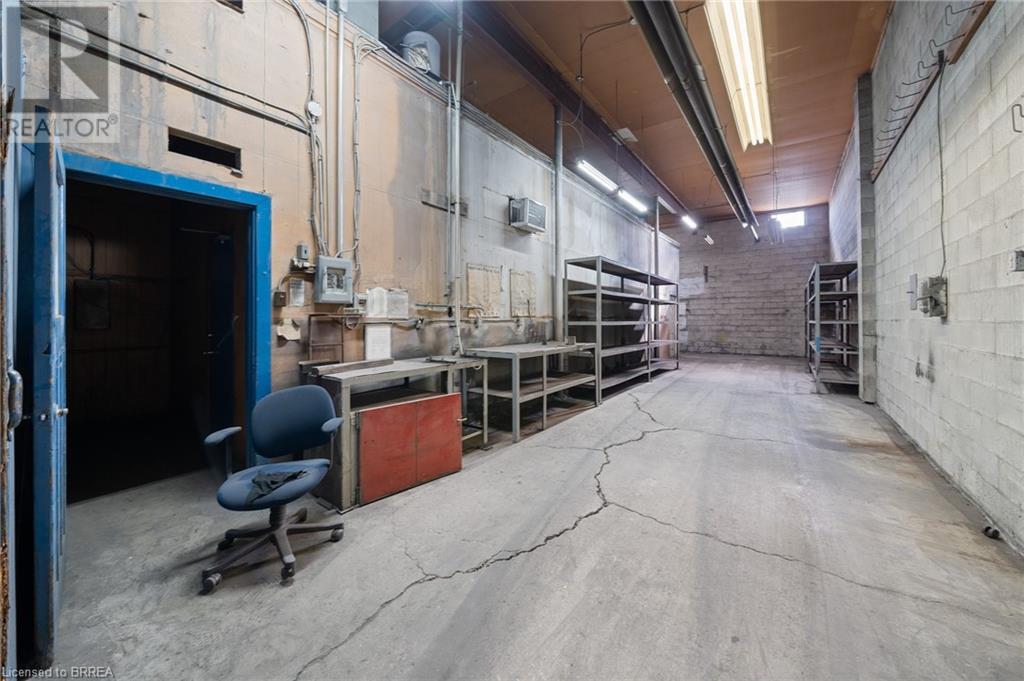 411 West Street, Brantford, Ontario  N3R 3V9 - Photo 37 - 40669978