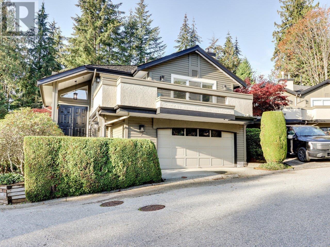 1 1900 Indian River Crescent, North Vancouver, British Columbia  V7G 2R1 - Photo 1 - R2939226