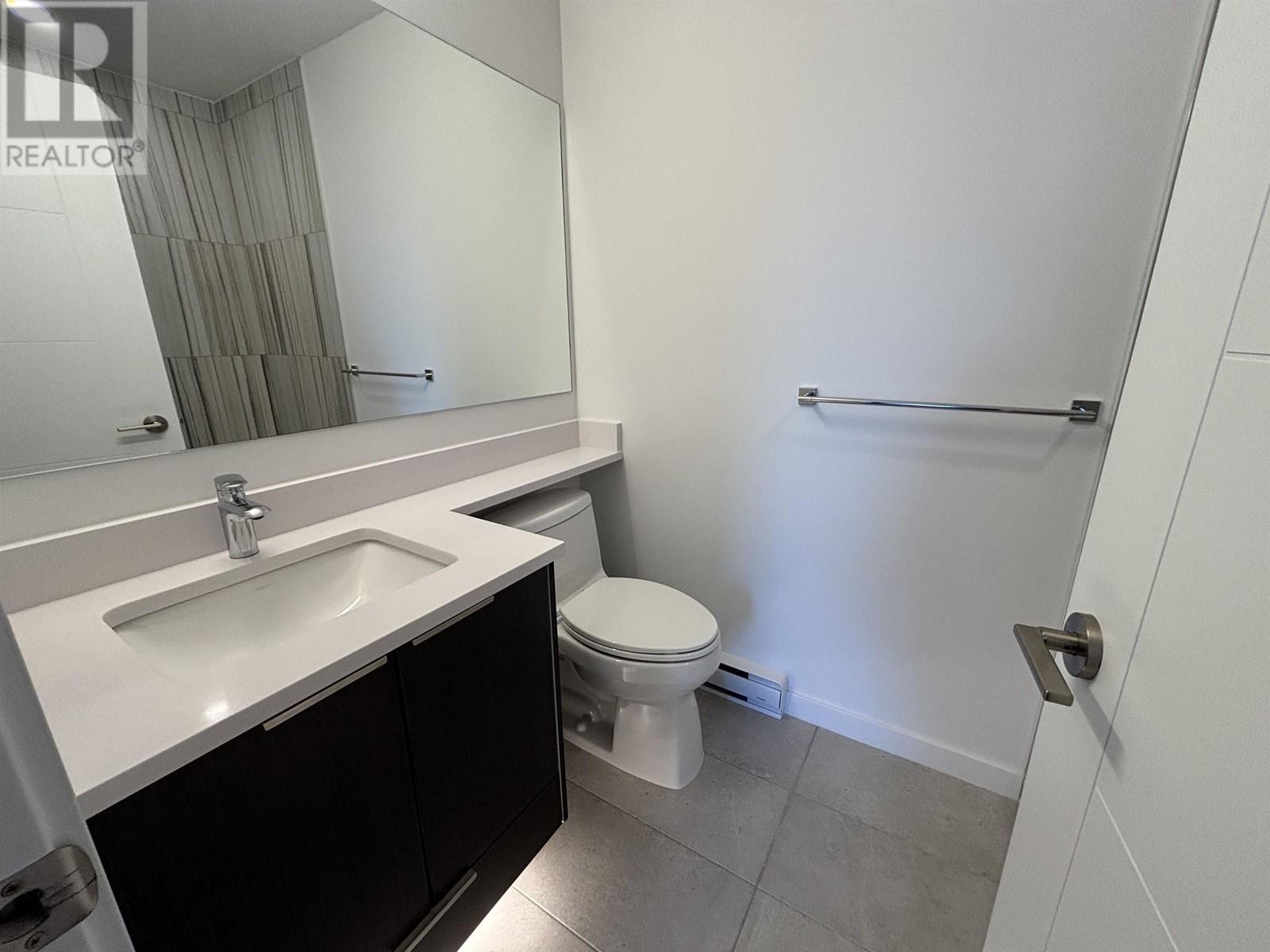 301 11641 227 Street, Maple Ridge, British Columbia V2X 9J6 - Photo 3 - R2940175