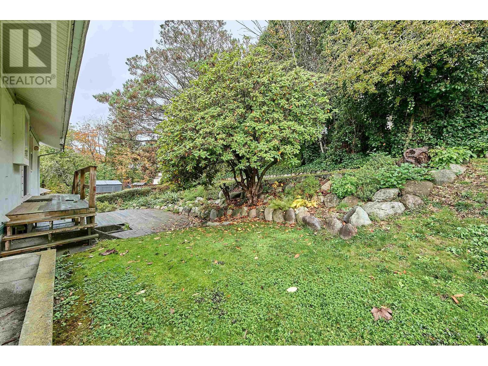 327 Seaforth Crescent, Coquitlam, British Columbia  V3K 2M3 - Photo 16 - R2940198