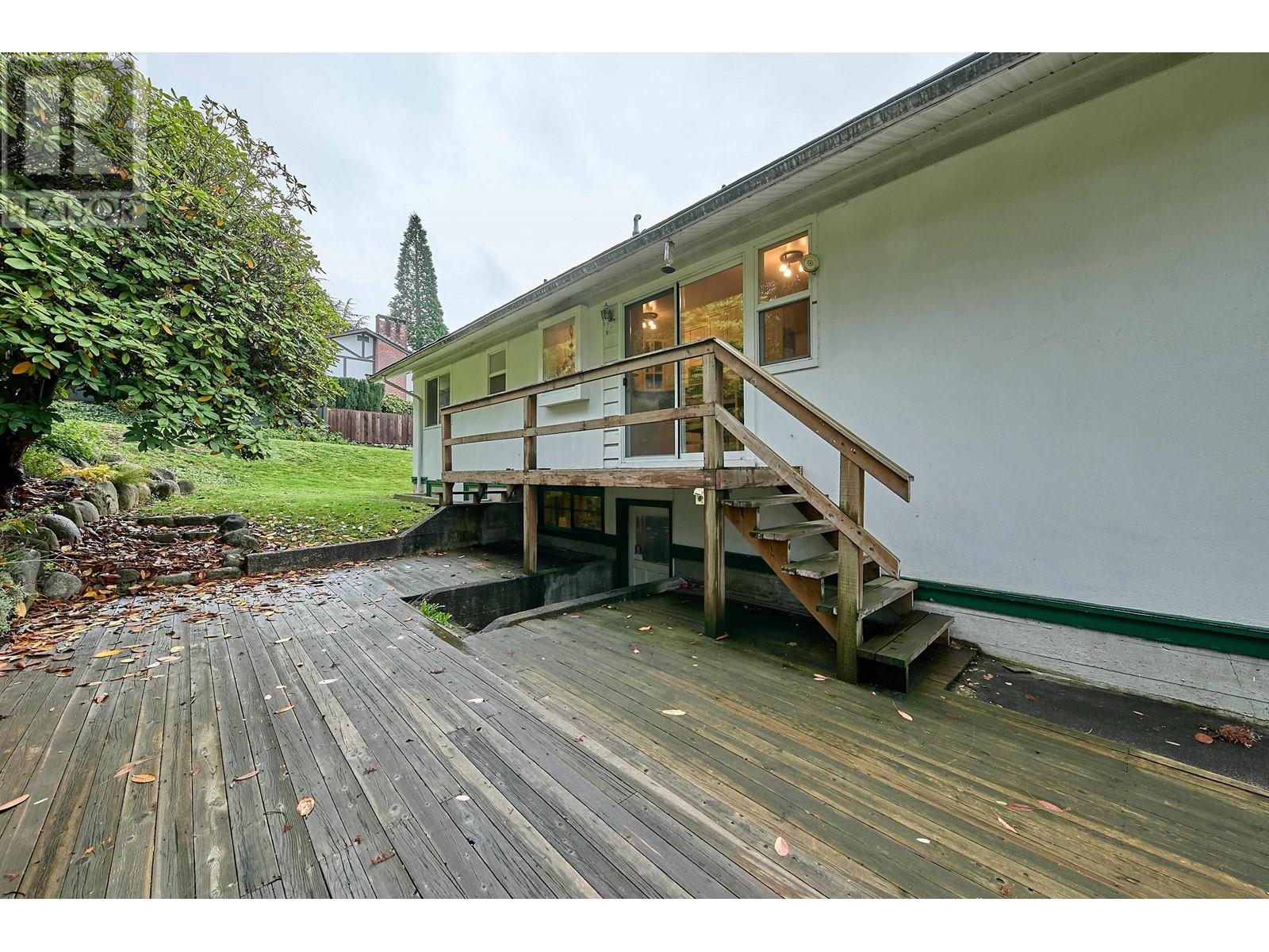 327 Seaforth Crescent, Coquitlam, British Columbia  V3K 2M3 - Photo 17 - R2940198